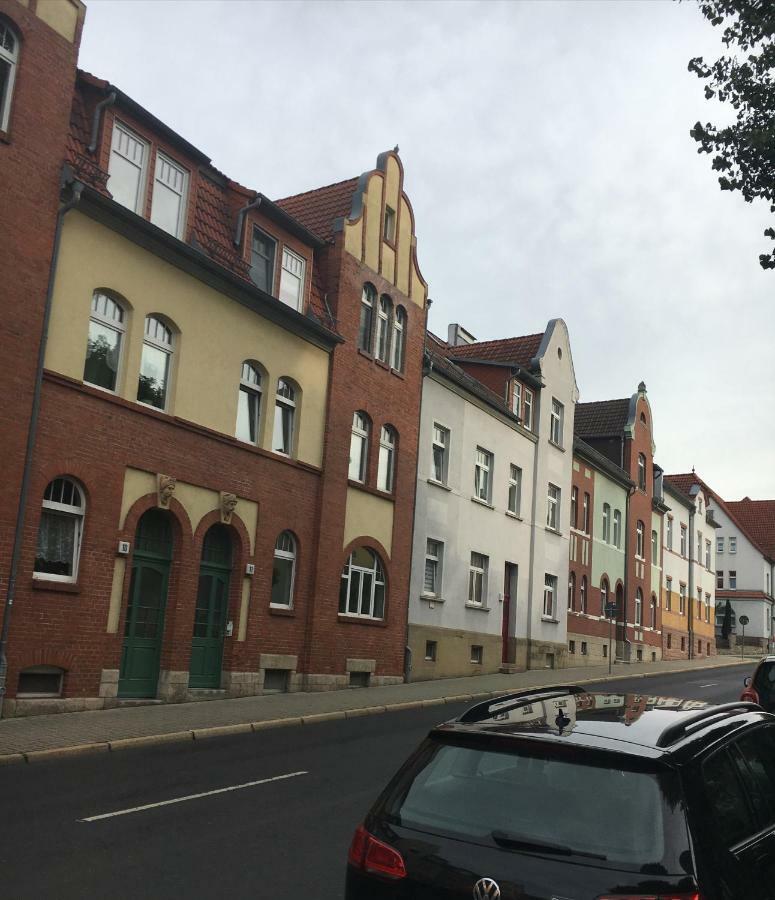 Gemuetliche Ferienwohnung Im Erdgeschoss- Jenaer Strasse Erfurt Exterior photo