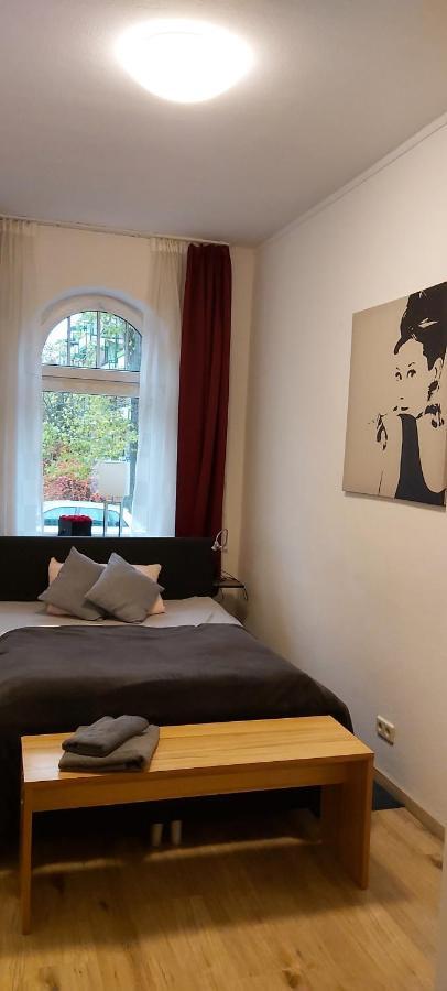 Gemuetliche Ferienwohnung Im Erdgeschoss- Jenaer Strasse Erfurt Exterior photo